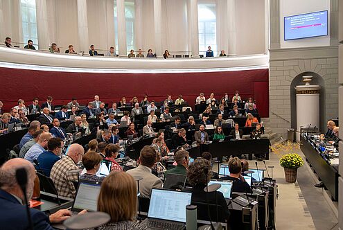 Kirche und Politik: einander besser verstehen